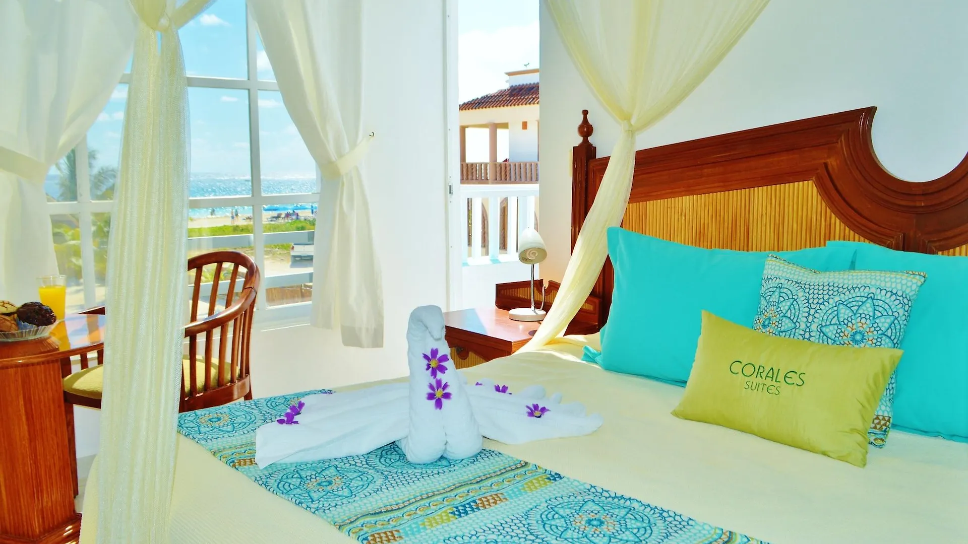 Corales Suites Puerto Morelos 3*,