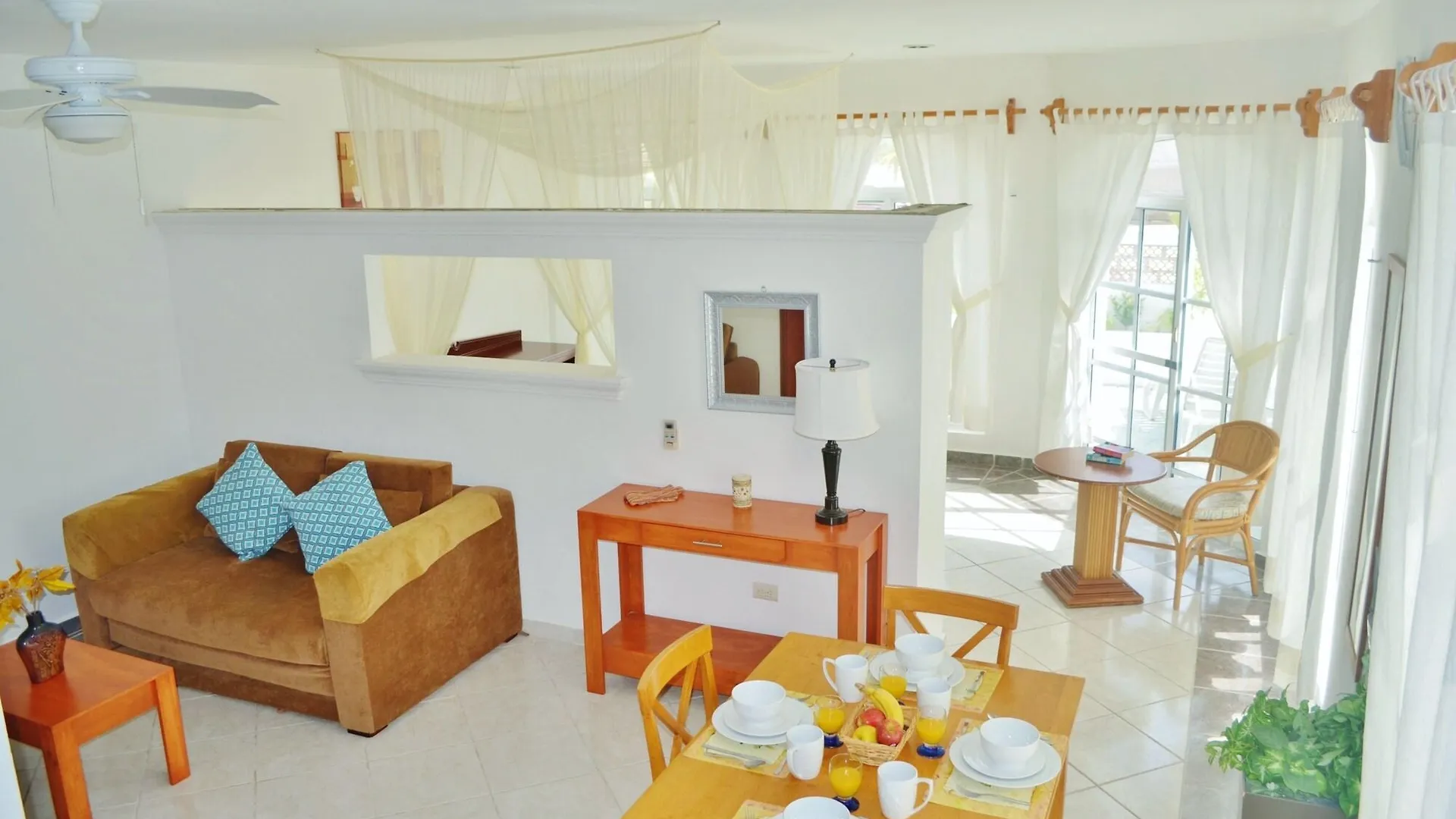 Hotel Corales Suites Puerto Morelos